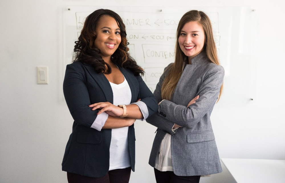 Virtual Assistants: Revolutionizing the Way Businesses Operate in the Digital Age